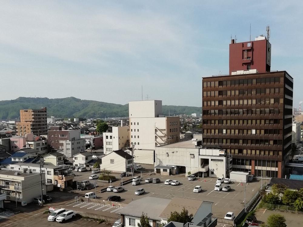 Apa Hotel Takaoka Marunouchi Exteriör bild